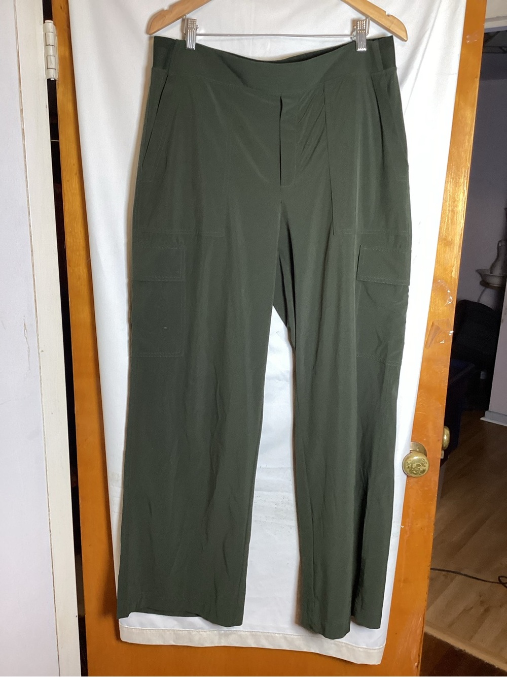ATHLETA wide leg  athletic wide leg casual pa;strap SZ 14T - Picture 2 of 9